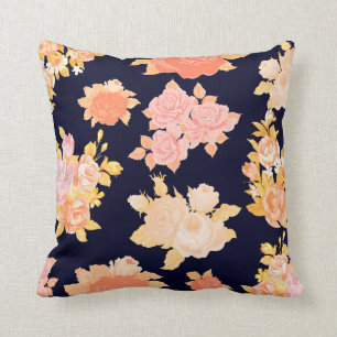 Roses de corail et de moutarde sur le Coussin de c