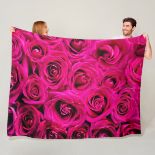 ROSES EVERYWHERE FLEECE BLANKET