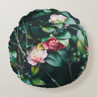 ROSES IN THE GARDEN ROUND PILLOW