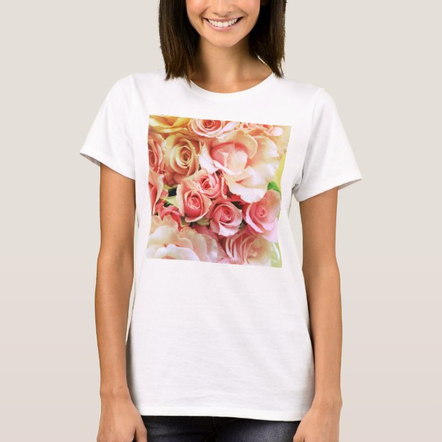 Roses romantic T-Shirt (Front)
