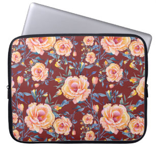 Roses, seamless, red background pattern laptop sleeve