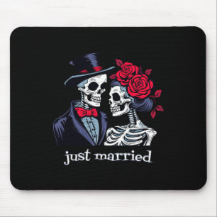 Roses Skeleton Bride And Groom Skeleton Halloween Mouse Pad