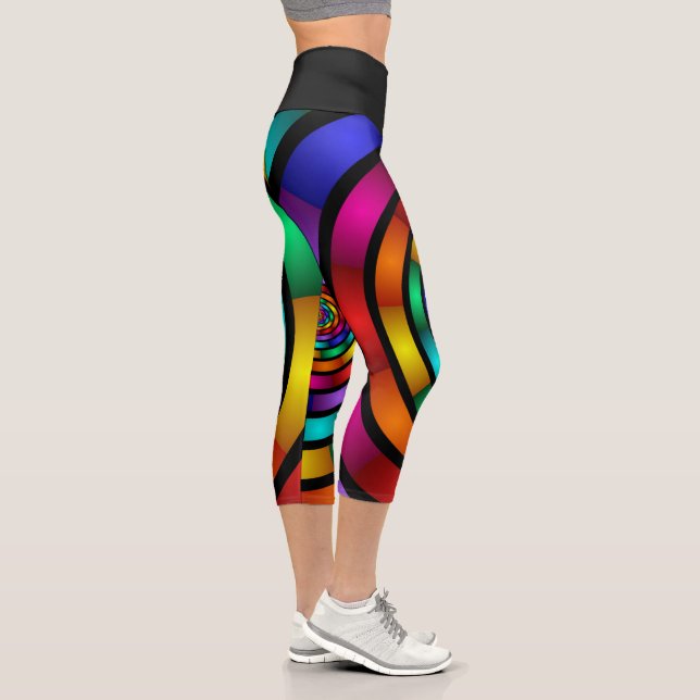 Round and Psychedelic Colourful Modern Fractal Art Capri Leggings (Right)