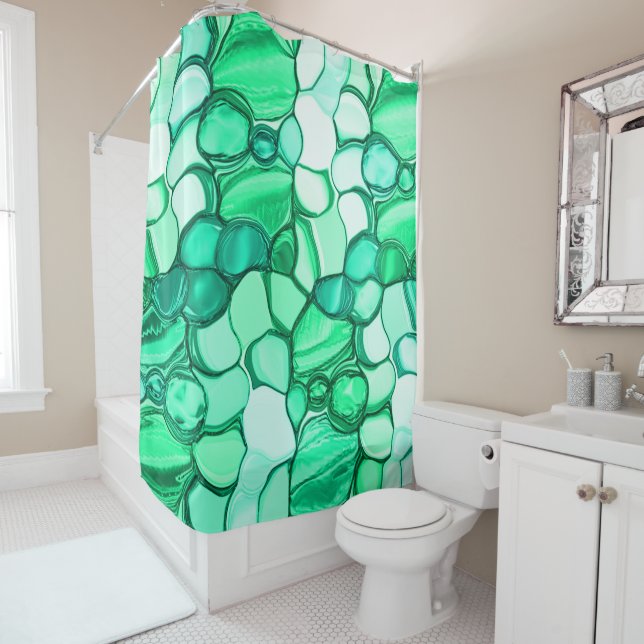 Round like stones in shades of clear green to mint (In Situ)