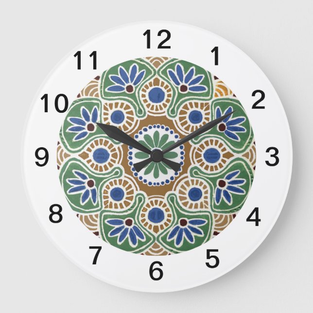  Round Medallion Wall Clock (Front)