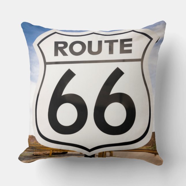Route 66 road sign, Arizona Throw Pillow (Front)