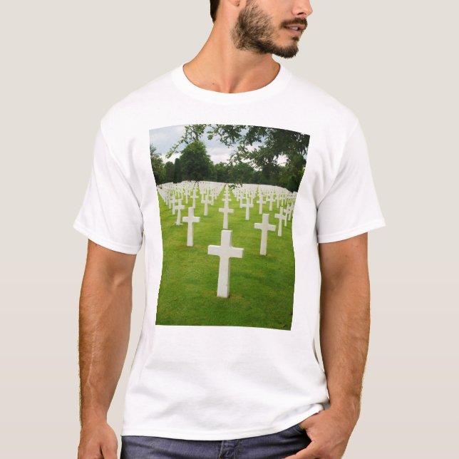 Row of Headstones Arlington National Cemetery T-Shirt (Front)