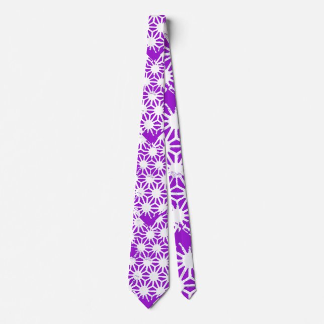 Royal purple geometric pattern tie (Front)