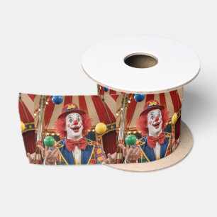 Ruban En Satin Clown Joyeux Jonglant Des Balles Colorées
