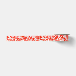 Ruban En Satin Galore des Coeurs rouges éparpillés