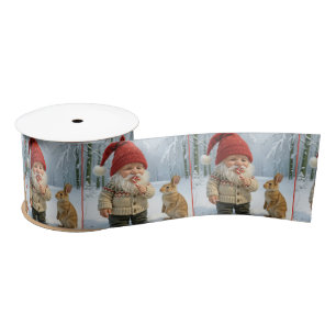 Ruban En Satin Gnome de Noël avec Sucre de canne en forêt neigeus