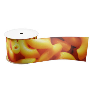 Ruban En Satin Macaronis au fromage sur le ruban en soie