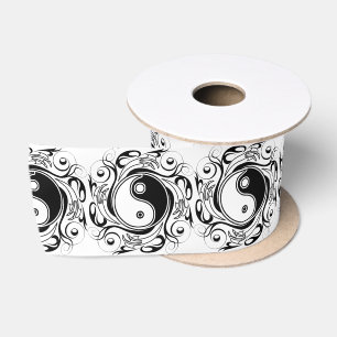 Ruban En Satin Symbole Yin & Yang style de tatouage noir et blanc