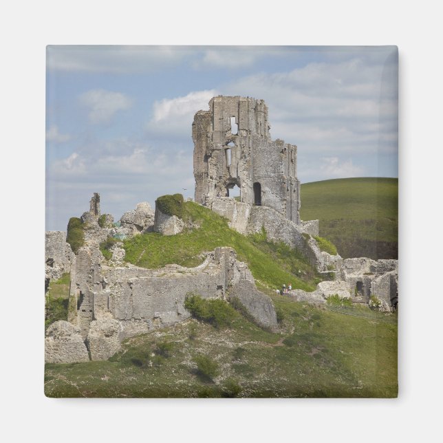 Ruins of Corfe Castle, near Wareham, Dorset, Magnet (Front)