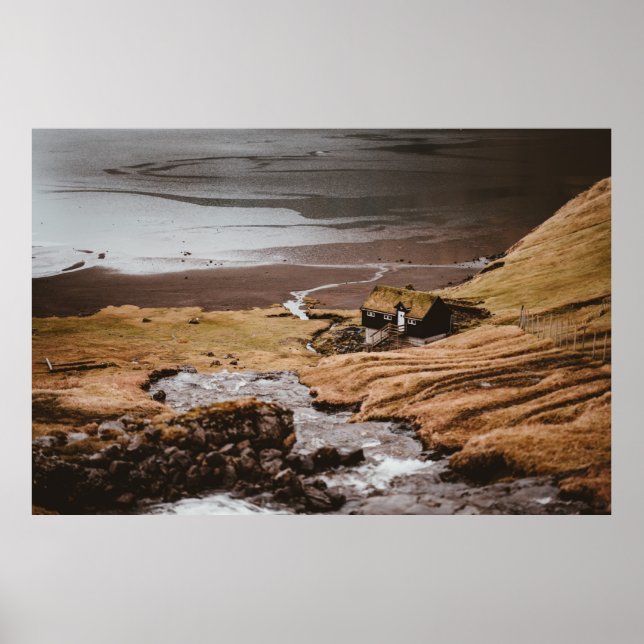 RULE OF THIRDS PHOTOGRAPHY OF HOUSE ON MOUNTAIN POSTER (Front)