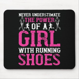 Running - Never underestimate champion Mouse Pad