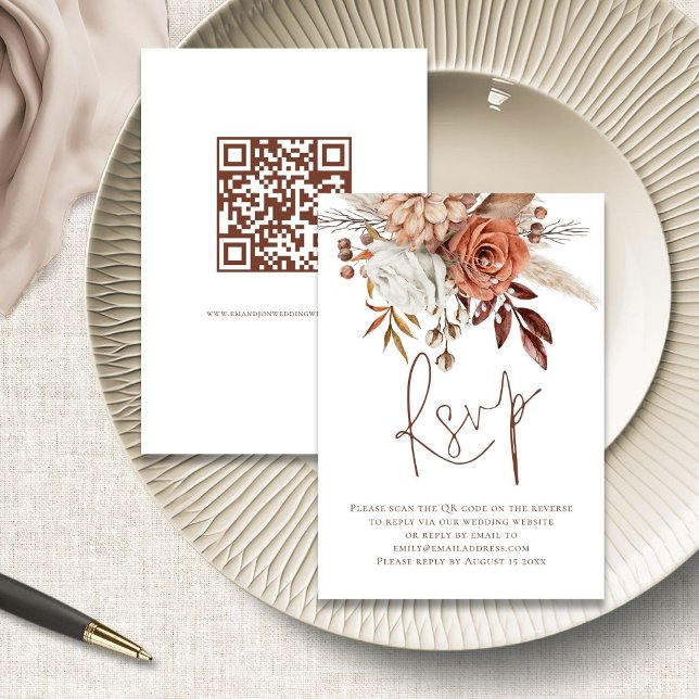 Rust Floral Brown Script QR Code Mariage carte RSV (front and back view)