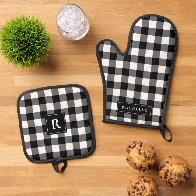 Rustic Farmhouse Black and White Gingham  Oven Mitt & Pot Holder Set (Top Down)