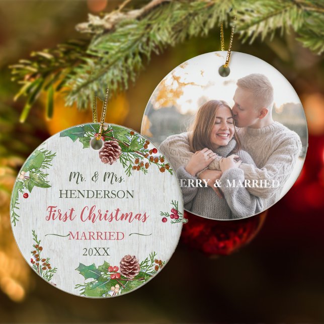 Rustic Holly Pine Newlyweds Photo personnalisée re (Créateur téléchargé)