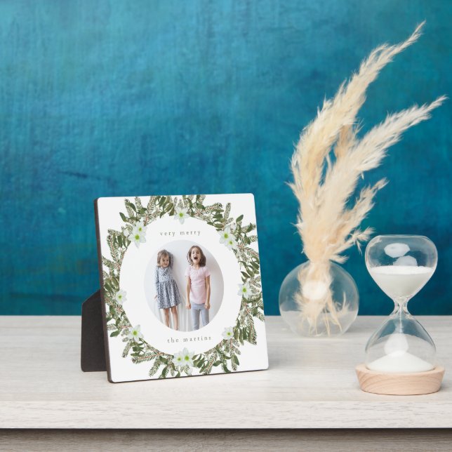 Rustic Merry Pine Floral Winter Wreath Christmas Plaque (Insitu)