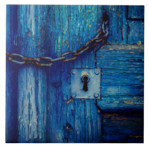 Rustic wood door keyhole and chain tile