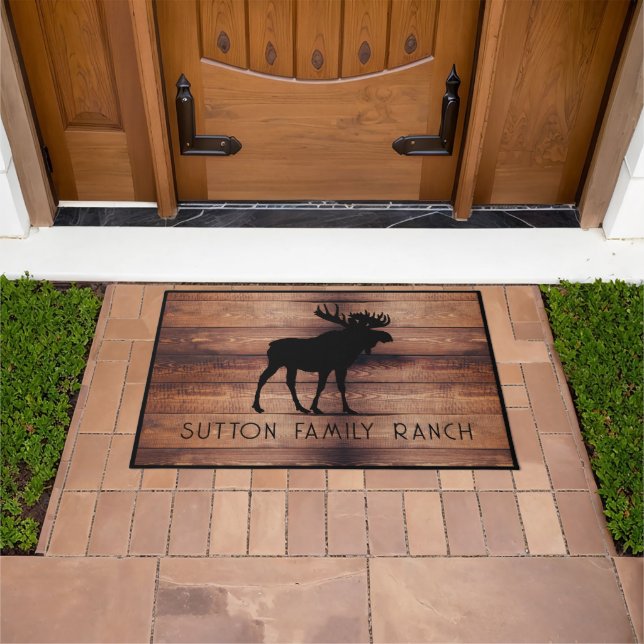 Rustic Wood Family Name Moose Silhouette Doormat (Outdoor)