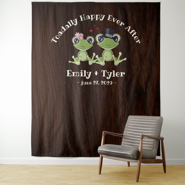 Rustic Wood Frog Couple Country Wedding Backdrop © Tapestry (In Situ)