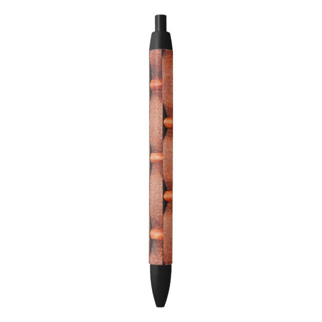 Rusty metal pen (Front Vertical)