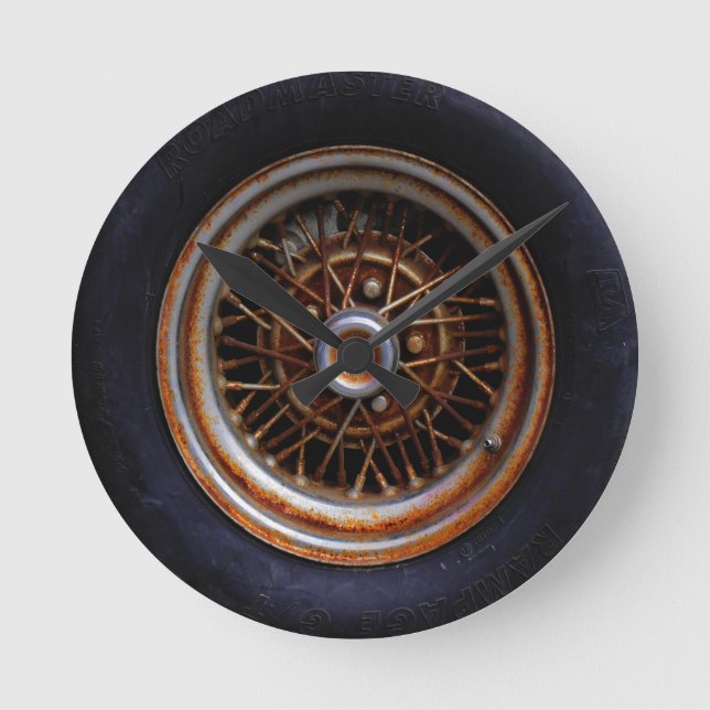 Rusty Roadmaster Tire Round Clock (Front)