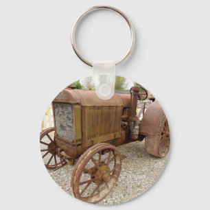Rusty vintage tractor keychain