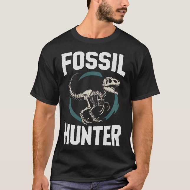 S2 Fossil Hunting Fossils Paleontology (57) T-Shirt (Front)