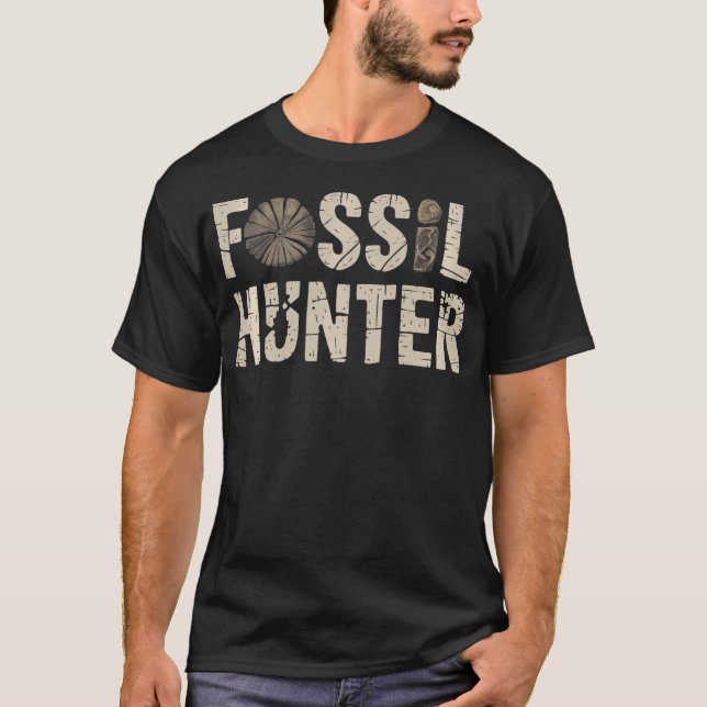 S2 Fossil Hunting Fossils Paleontology (61) T-Shirt (Front)