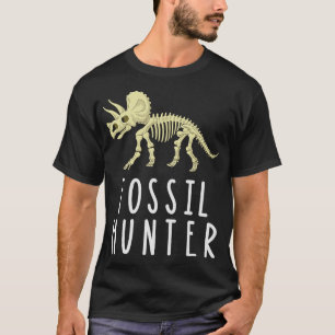 S2 Fossil Hunting Fossils Paleontology (67) T-Shirt