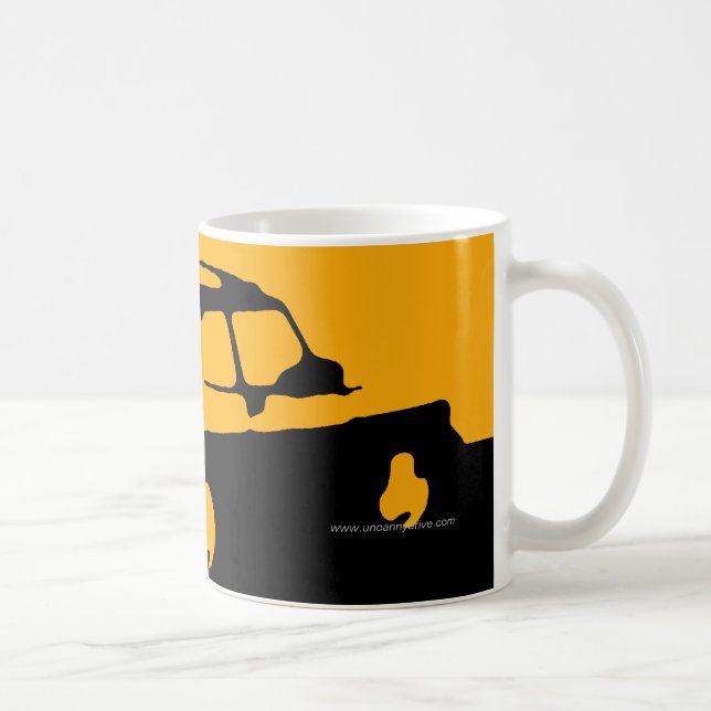 Saab 900 SPG/Aero - Yellow on dark bkgd mug (Right)