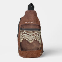 Russe en cuir occidental et dentelle antique