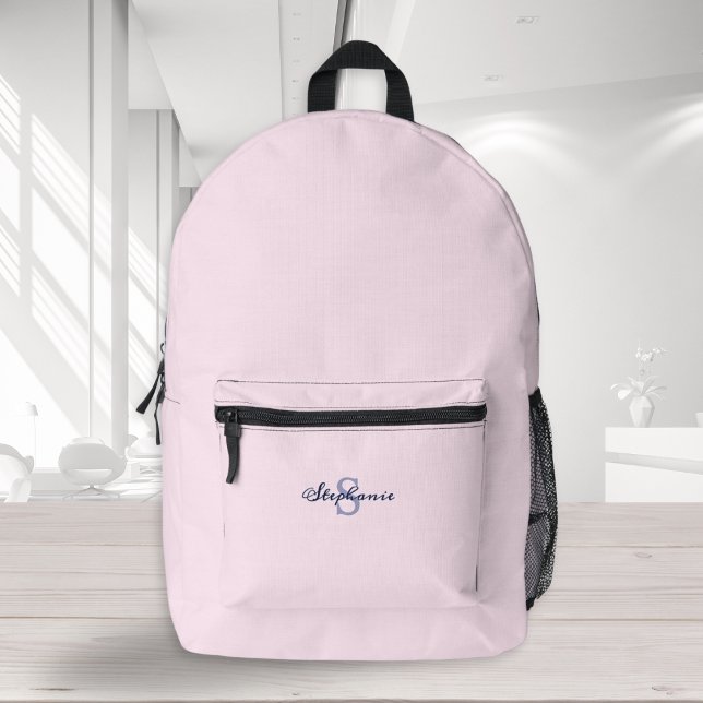 Sac À Dos Imprimé Chic Pastel rose tendance Minimal Monogramme (An elegant minimalist backpack in pale pink with custom monogram)