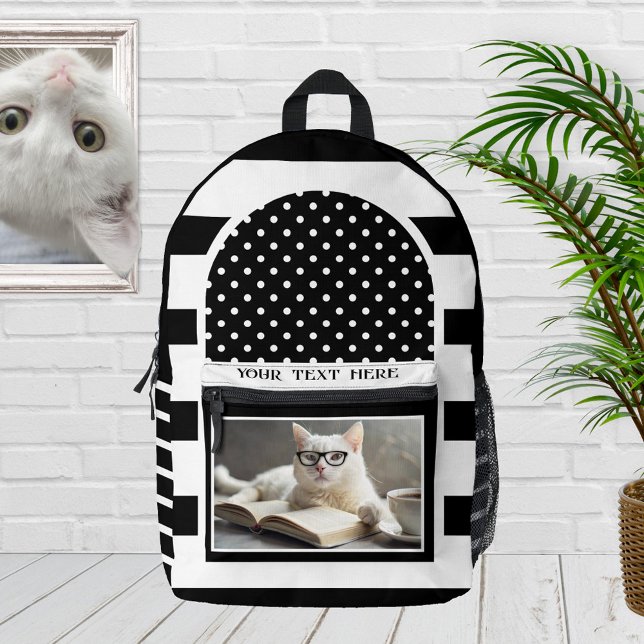 Sac À Dos Imprimé Retro noir et blanc rayé Funny Chat Photo (Black and white backpack featuring a retro striped design with polka dots and a funny cat photo)