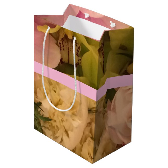 Sac cadeau avec orchidées et pivoines - moyen, (Dos Angle)