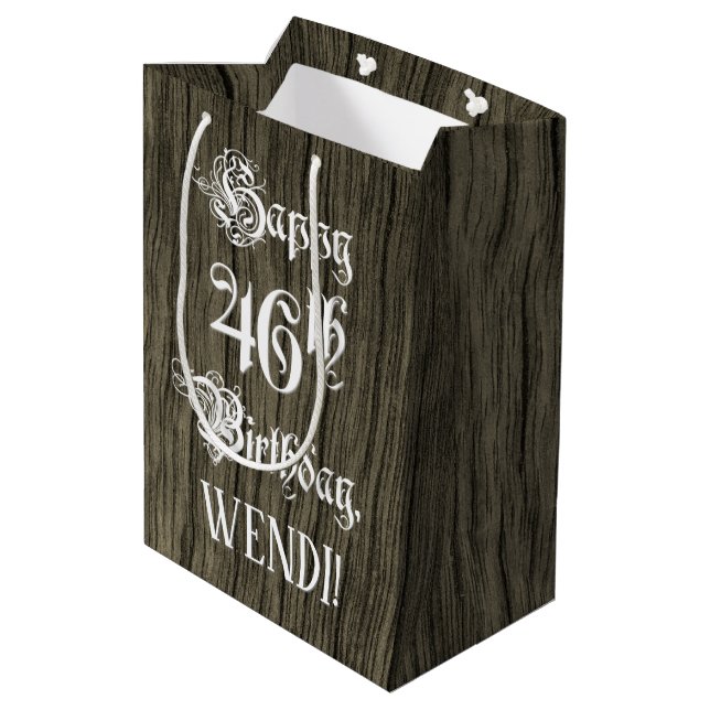 Sac Cadeau Moyen 46e anniversaire : fantaisie, Faux Wood Look + Nom (Dos Angle)