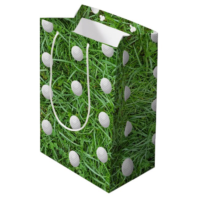Sac Cadeau Moyen 50e Anniversaire Golf Balls on Grass Medium Cadeau (Dos Angle)