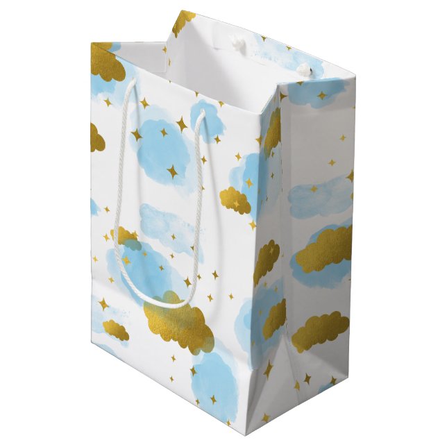 Sac Cadeau Moyen Aquarelle bleue Nuages Gold Stars Sky (Devant Angle)