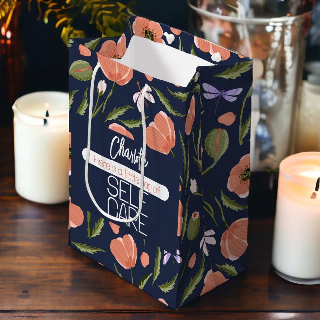 Sac Cadeau Moyen Autosoins personnalisés (Personalized Self Care Medium Gift Bag from Ricaso. Add pampering content for friends or family)
