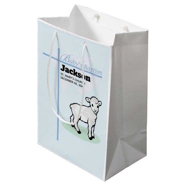 Sac Cadeau Moyen Baptême Agneau de garçon bleu, personnalisable (Devant Angle)