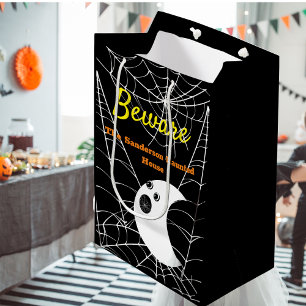 Sac Cadeau Moyen Black avec White Spider Webs et mignon Fantôme mod