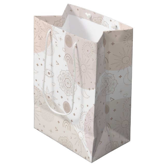 Sac Cadeau Moyen Boho Neutral Space Doodles Design esthétique (Devant Angle)