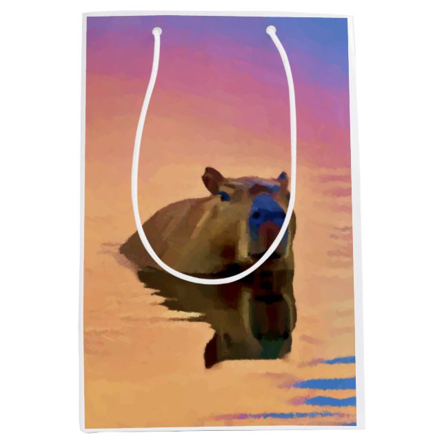 Sac Cadeau Moyen Capybara Émergée d'un lac paisible (Devant)