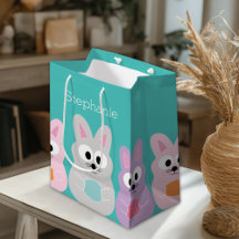 Cartoon mignon lapin de Pâques avec nom personnali