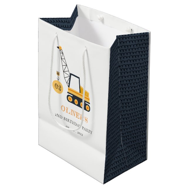 Sac Cadeau Moyen Charmant véhicule de grue de construction n'import (Devant Angle)
