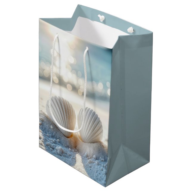 Sac Cadeau Moyen Coquillages d'anniversaire en sable blanc (Devant Angle)