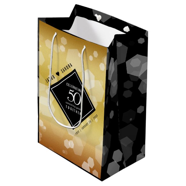 Sac Cadeau Moyen Élégant 50e anniversaire de Mariage d'or (Devant Angle)
